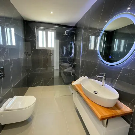 Helen's Seaside Hotell