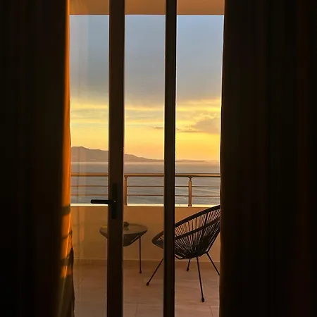 Helen's Seaside Hotell