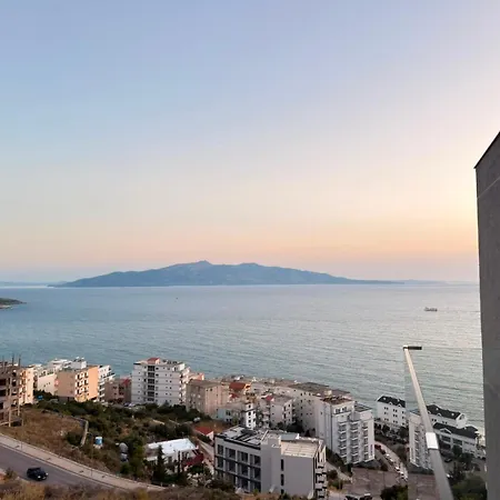 Helen's Seaside 3*