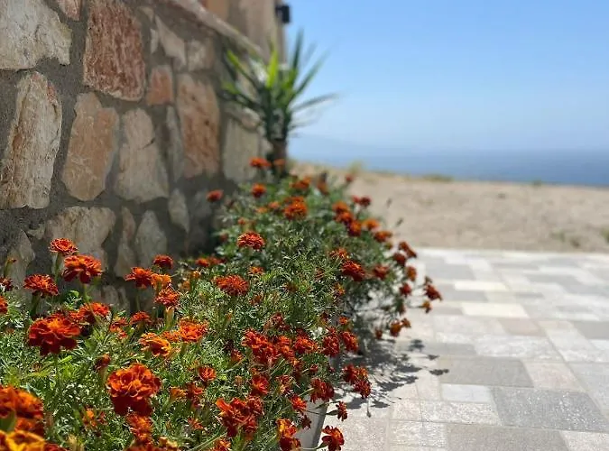 Helen's Seaside Sarandë